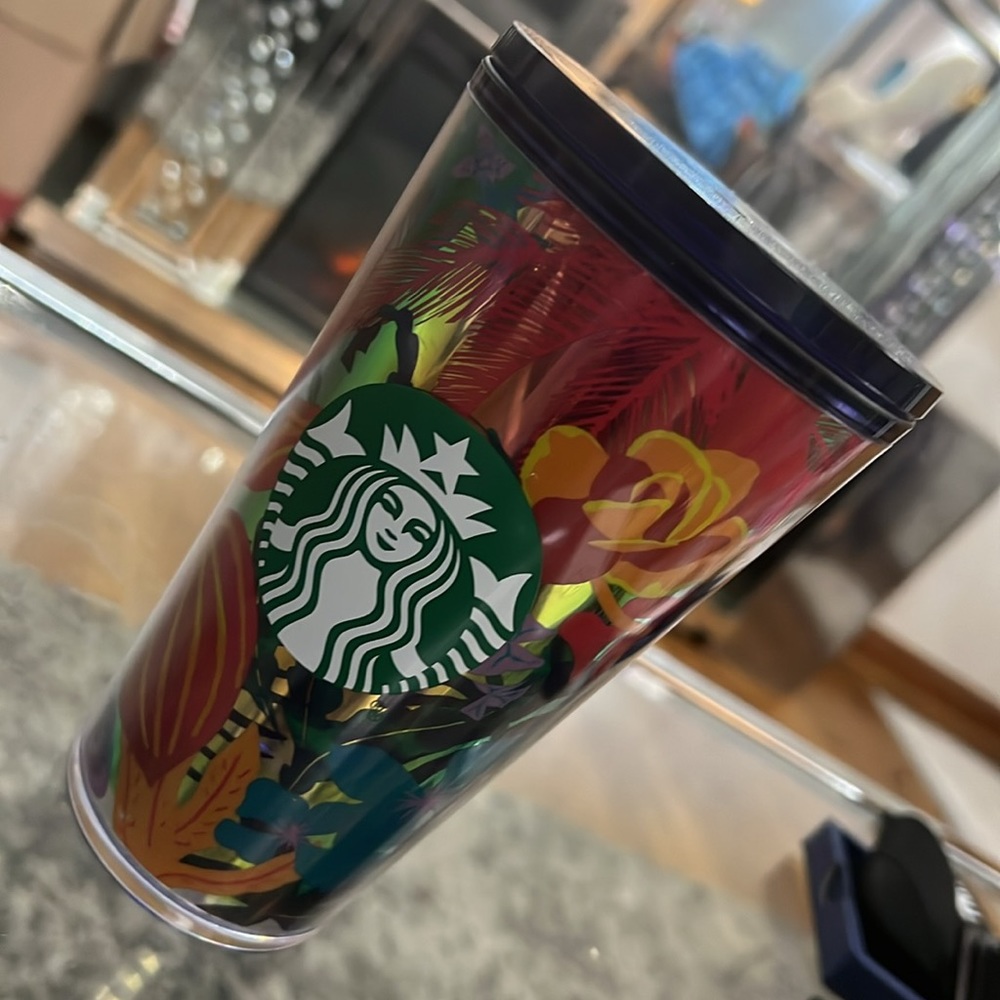 Starbucks cup - Picture 2 of 5